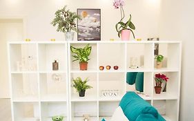Cute And Sunny Studio - Central Location